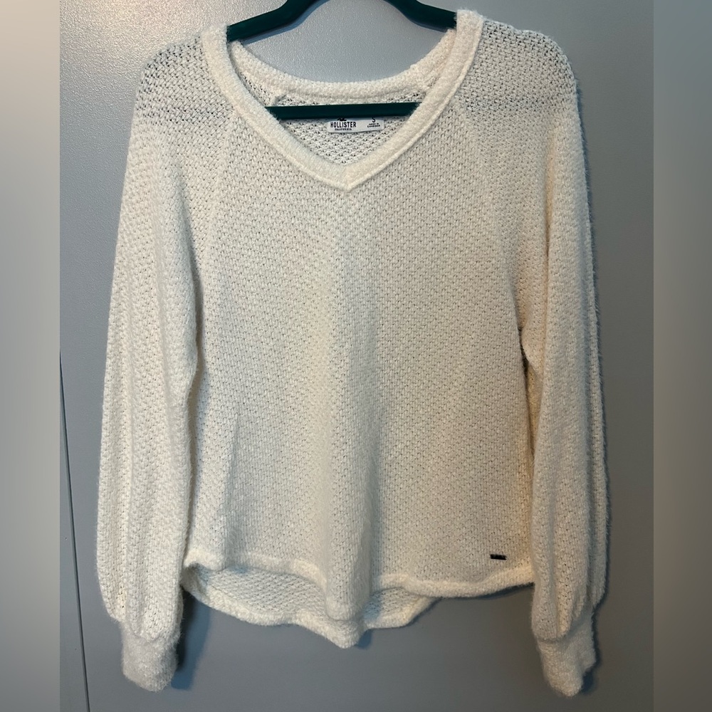 Women’s Hollister White Sweater Size Small